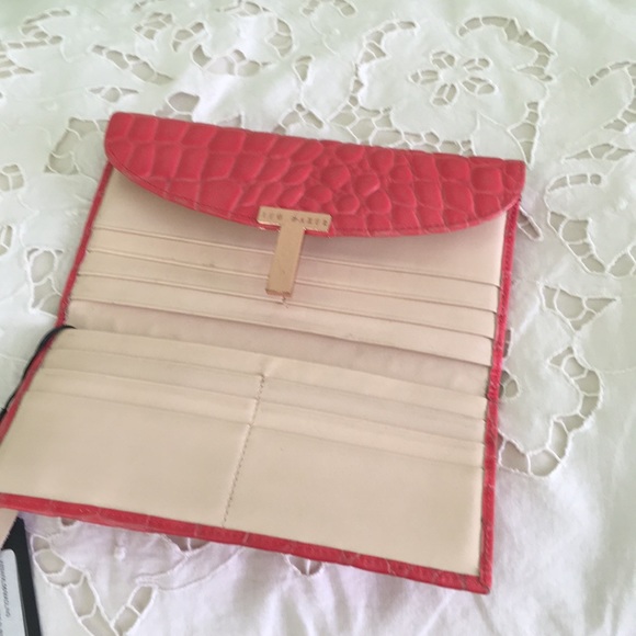 ♥️Ted Baker Wallet♥️ - Picture 3 of 6